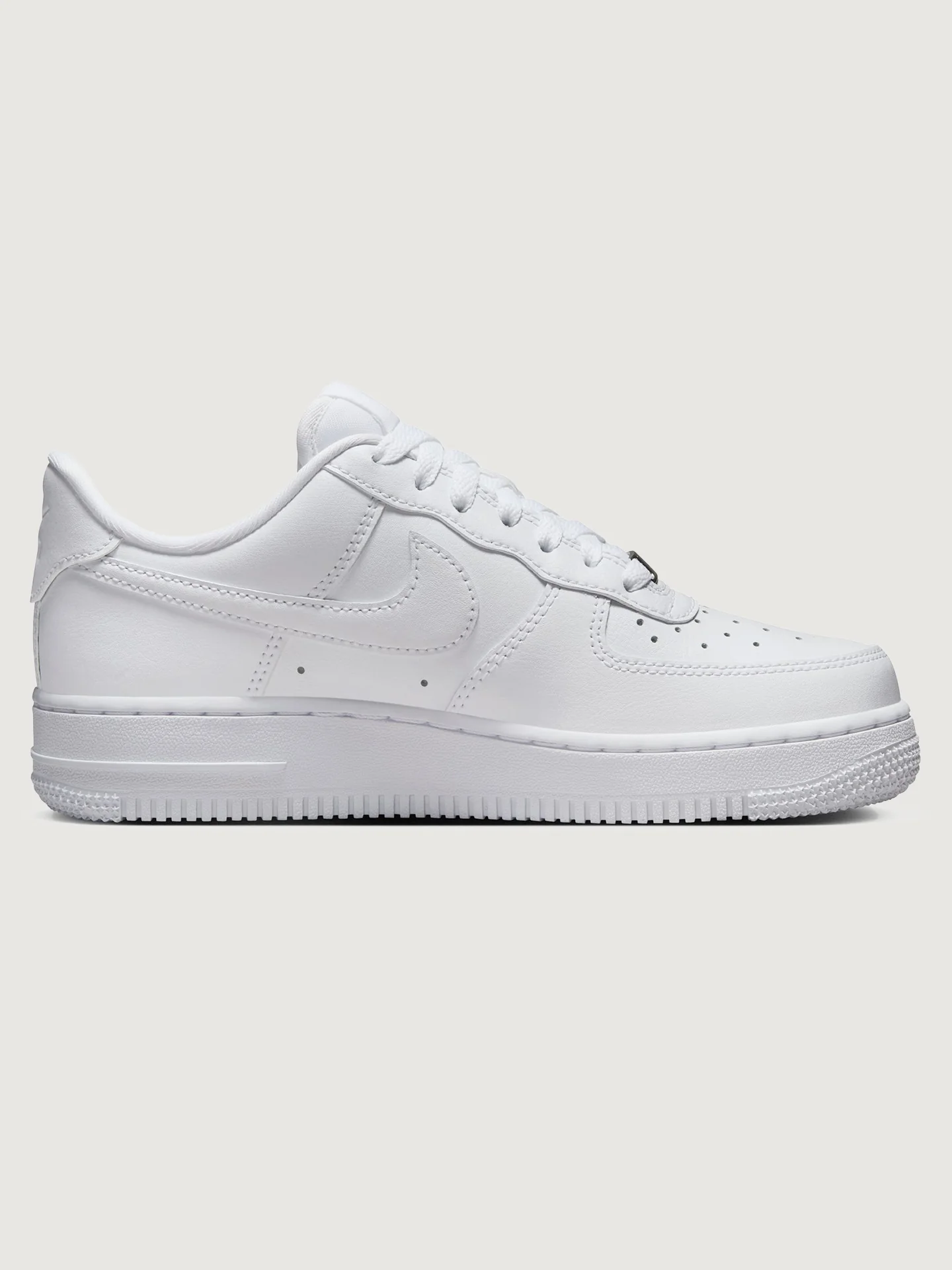 Wmns Air Force 1 '07 - White/Chrome-Metallic Silver - Image 2