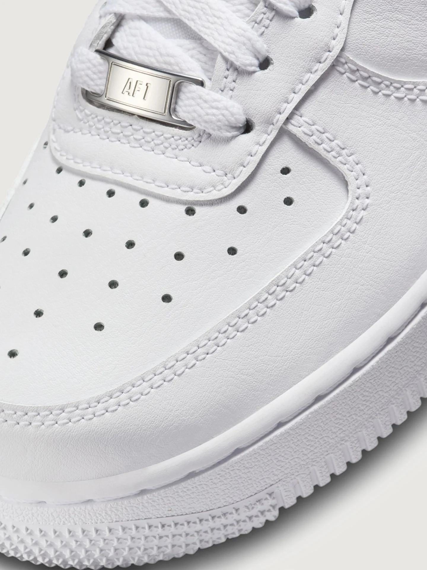 Wmns Air Force 1 '07 - White/Chrome-Metallic Silver - Image 8