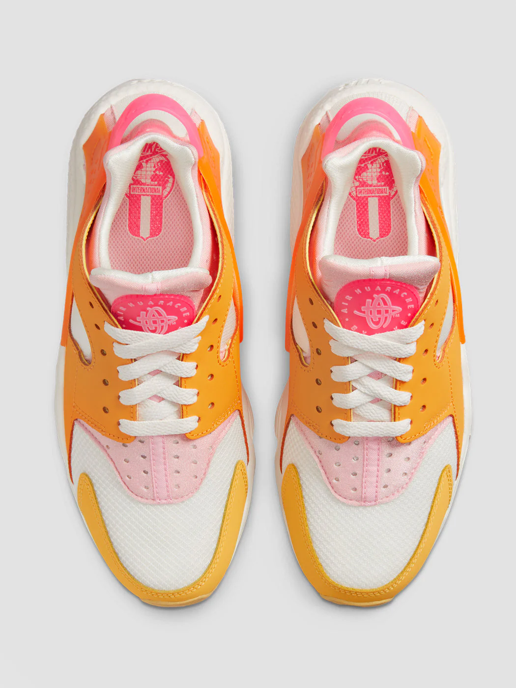 WMNS NIKE HUARACHE - Summit White/Hyper Pink-Solar Flare - Image 3