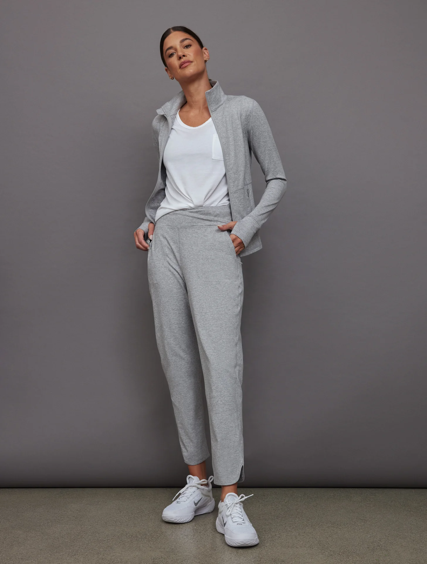 Wrap Jogger in Melt - Silver Heather - Image 7